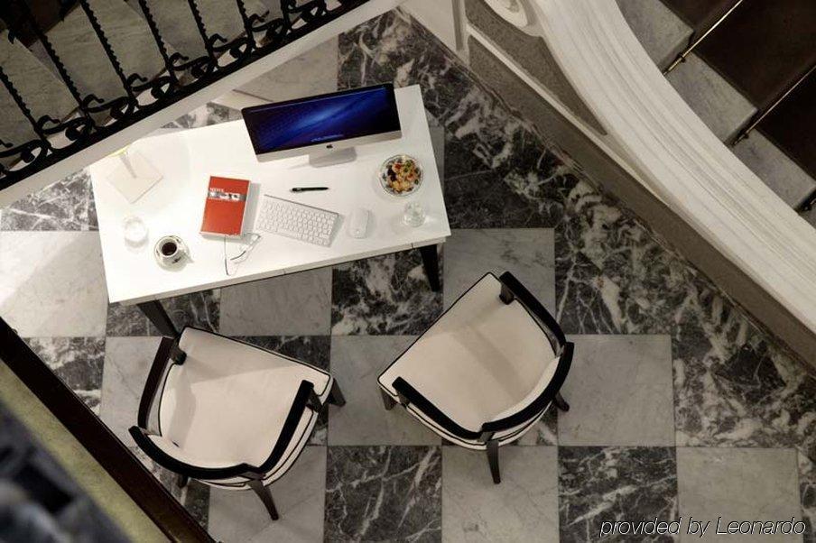 Grand Santa Lucia 4* Nápoles